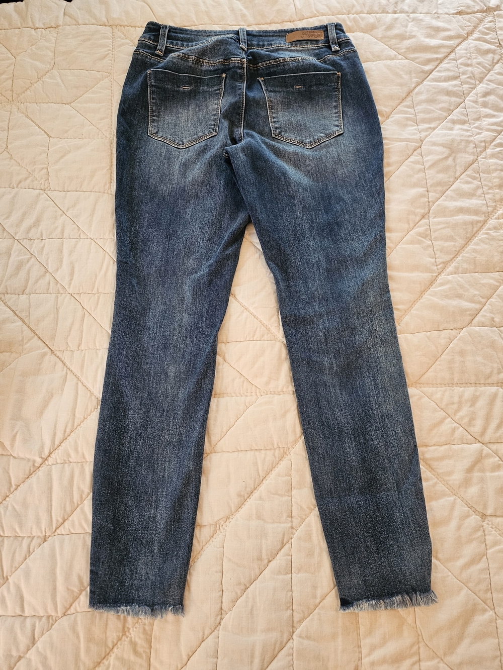 Royalty For Me- Distressed Skinny Jeans- Size 4 - Picture 2 of 7